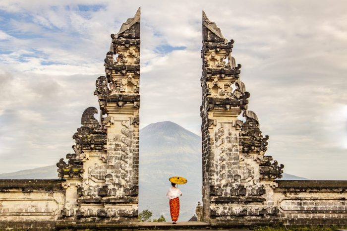 Bali pura lempuyang temple indonesia luhur temples бали door top